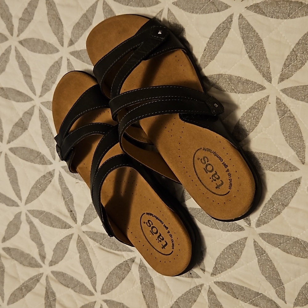 Taos sandals